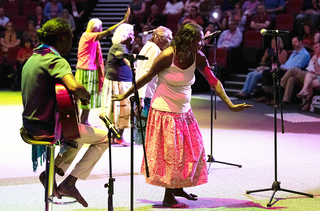 Tiwi dancers on stage