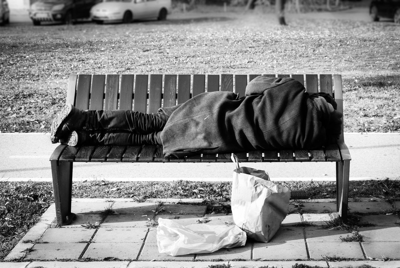 Homeless_black_and_white